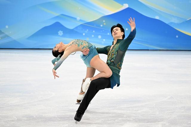 Le duo Wang Shiyue et Liu Xinyu, le style chinois en finale du patinage artistique