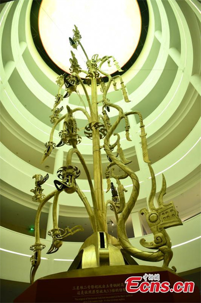 La salle des bronzes récemment rénovée du Musée de Sanxingdui ouverte au public