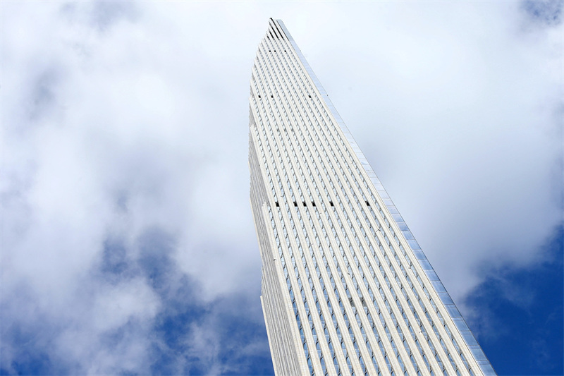 Le gratte-ciel « le plus maigre du monde » est prêt à accueillir ses premiers résidents
