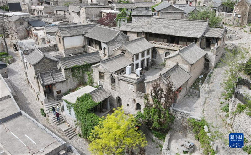 Dans le Hebei, le tourisme contribue à la revitalisation des vieux villages du mont Taihang
