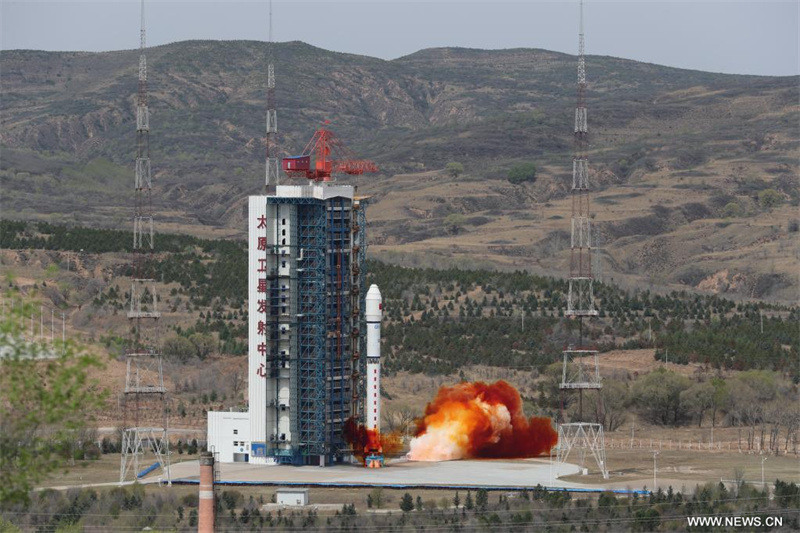 La Chine lance des satellites commerciaux Jilin-1