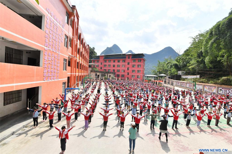 Chine : changements dans une école primaire au Guangxi