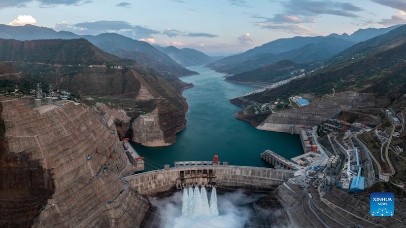 Une nouvelle unité de production d'énergie mise en service dans la centrale hydroélectrique de Baihetan
