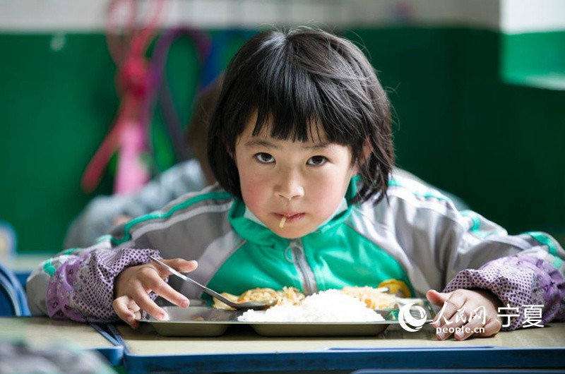 Les repas nutritifs favorisent l'épanouissement des enfants