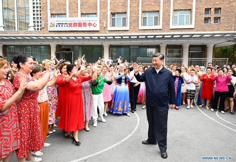 Xi Jinping met l'accent sur l'application des politiques du Parti sur le Xinjiang, en soulignant la stabilité et la sécurité