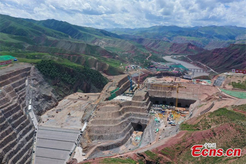 Qinghai : la centrale hydroélectrique de Maerdang en construction