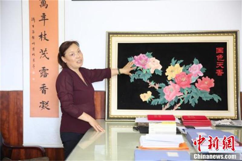 Hebei : le fil « Fengwei » aide les villageois du comté de Xian à s'enrichir