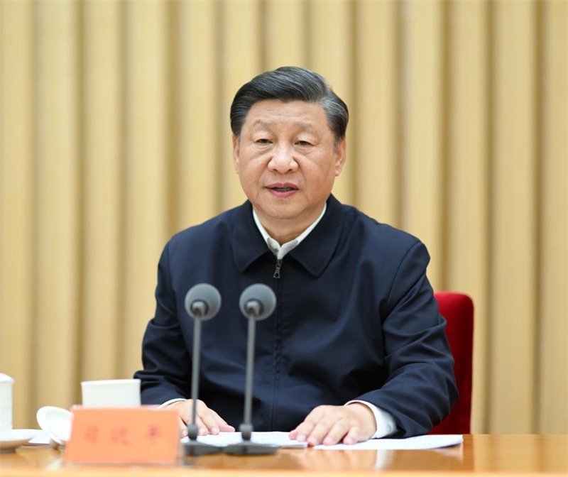 Xi Jinping met l'accent sur le maintien du socialisme à la chinoise pour construire un pays socialiste moderne