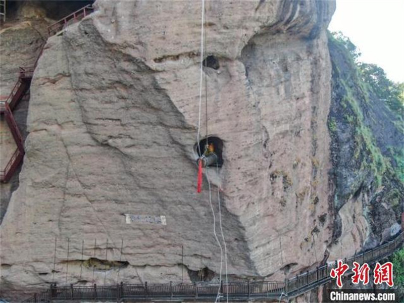 Jiangxi : comment le mystérieux « cercueil suspendu » a-t-il été placé dans la montagne ?