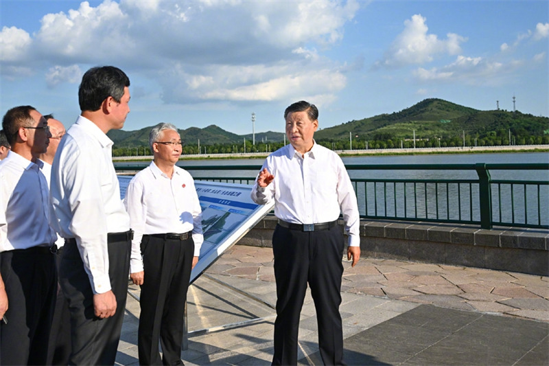 Xi Jinping inspecte la ville de Jinzhou dans le nord-est de la Chine