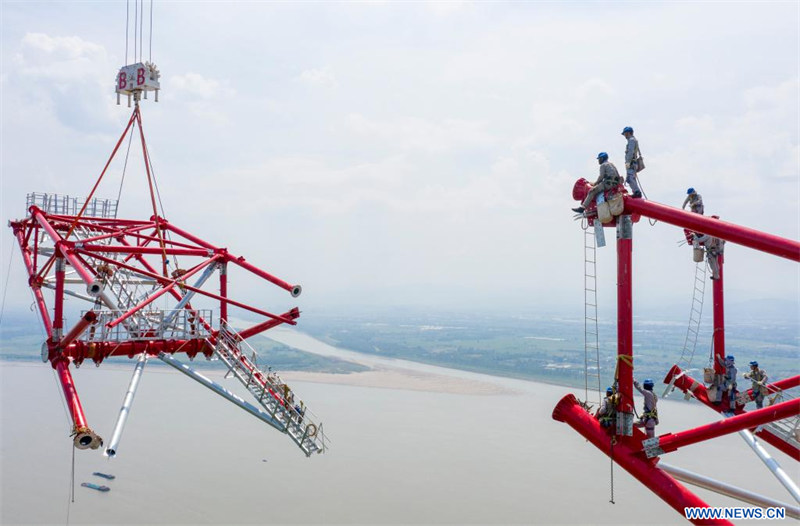 Chine : projet de transmission d'électricité ouest-est à Tongling dans l'Anhui