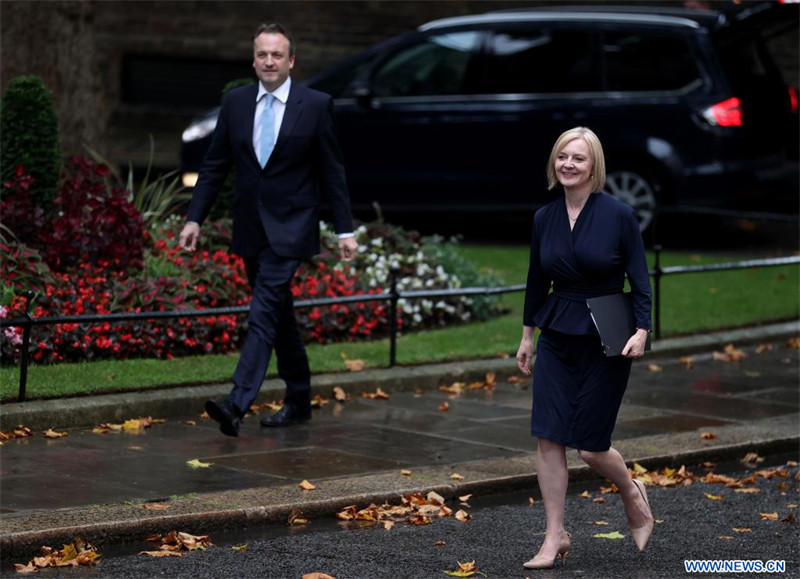 La nouvelle PM britannique donne la priorité à l'économie, à l'énergie et à la santé