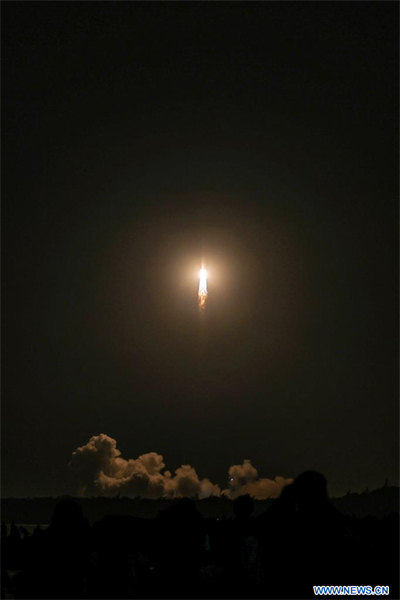 La Chine lance le satellite Zhongxing-1E
