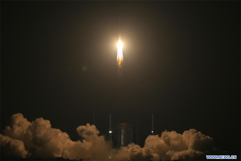 La Chine lance le satellite Zhongxing-1E