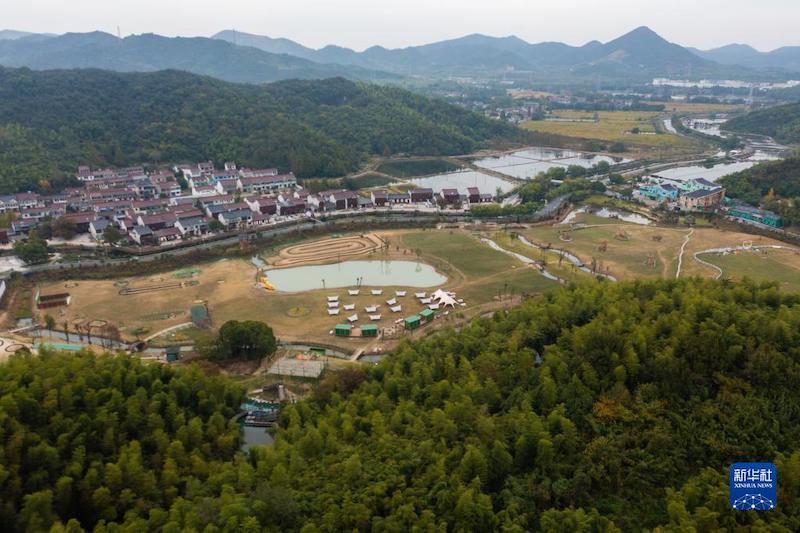 Comment un ancien « village minier » du Zhejiang s'est transformé en un lieu touristique rural