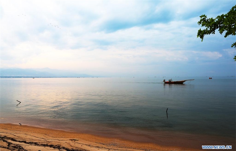 Burundi : paysage du lac Tanganyika