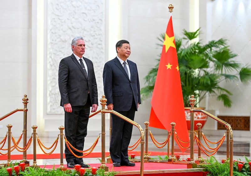 Xi Jinping s'entretient avec le président cubain