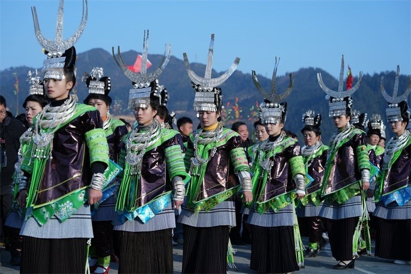 Guizhou : le folklore coloré attire les visiteurs dans le comté de Congjiang