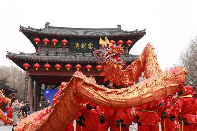 La culture et les traditions du festival Longtaitou en Chine