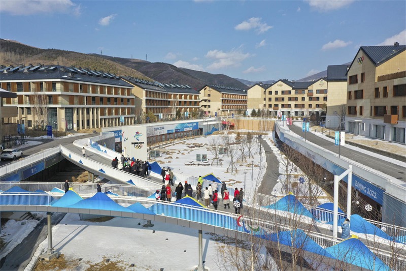 Hebei : explorer les sites des JO d'hiver au printemps et profiter de la glace et de la neige