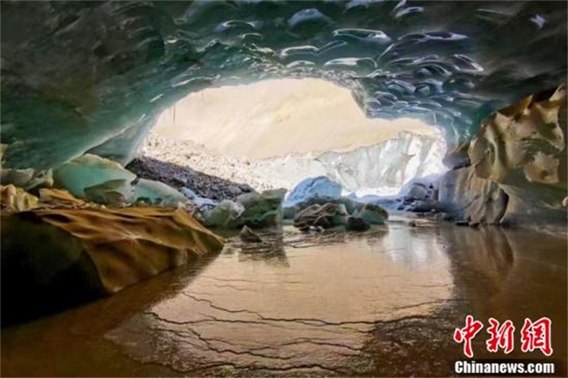 Tibet : une grande grotte de glace d'environ 165 mètres de long découverte dans le comté de Bianba, à Qamdo