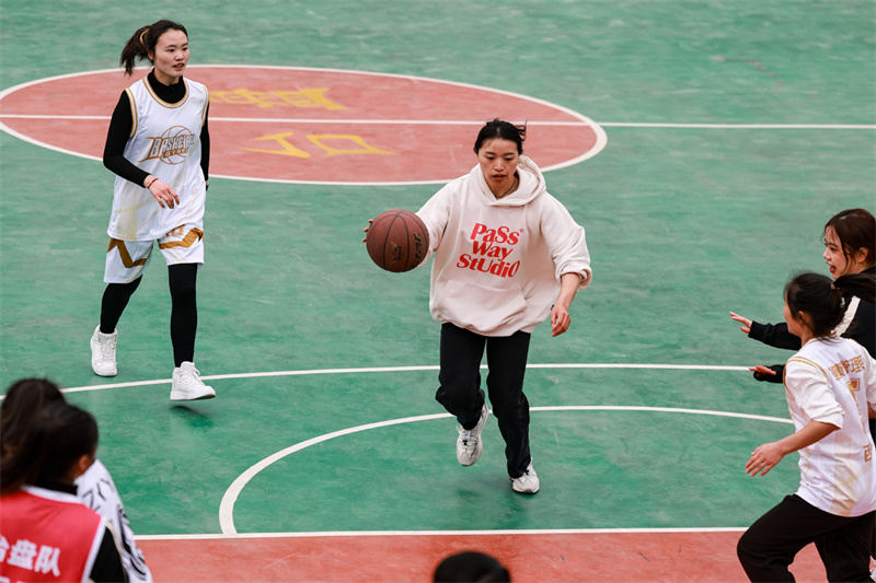 Guizhou : le premier « Village NBA » déchaîne un grand enthousiasme