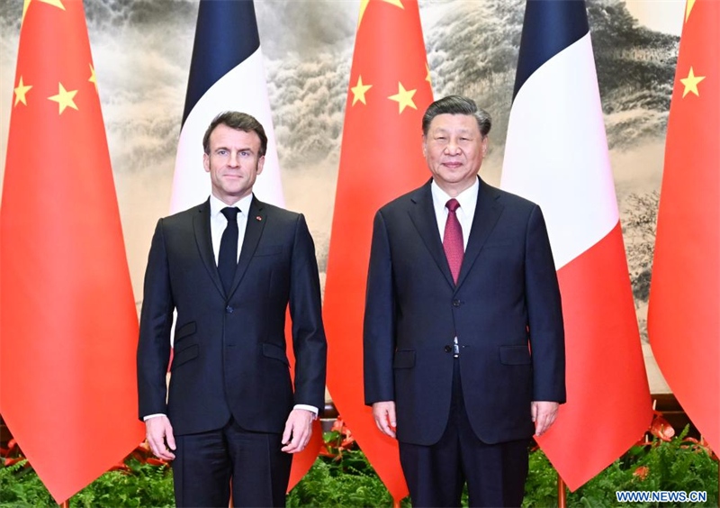 Xi Jinping s'entretient avec le président français