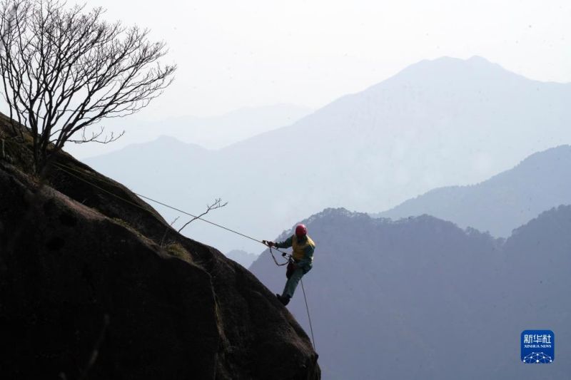 Anhui : la préservation de la beauté des monts Huangshan