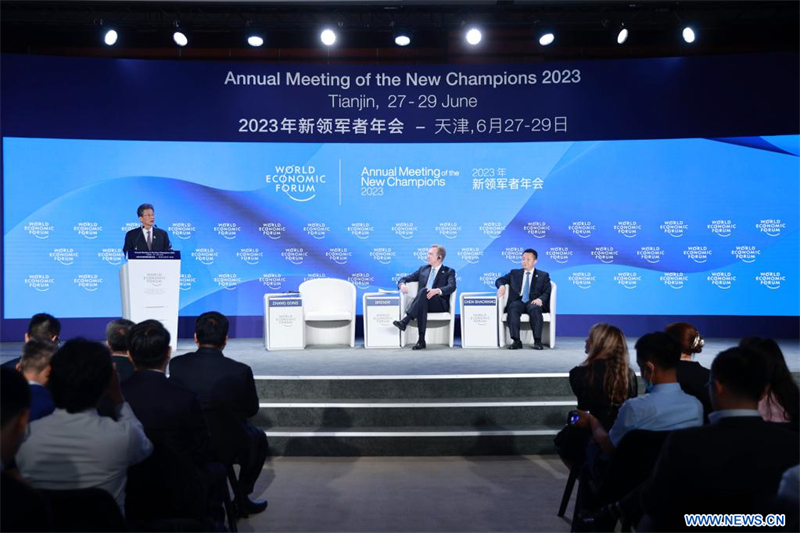 Chine : clôture du Forum d'été de Davos, mettant l'accent sur la coopération dans un contexte de défis