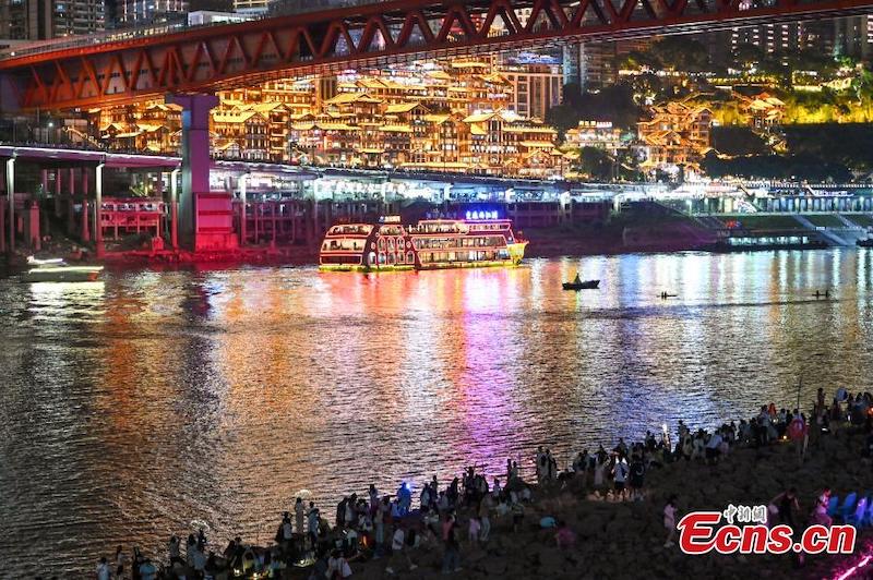 Chongqing : la prospérité de l'économie nocturne