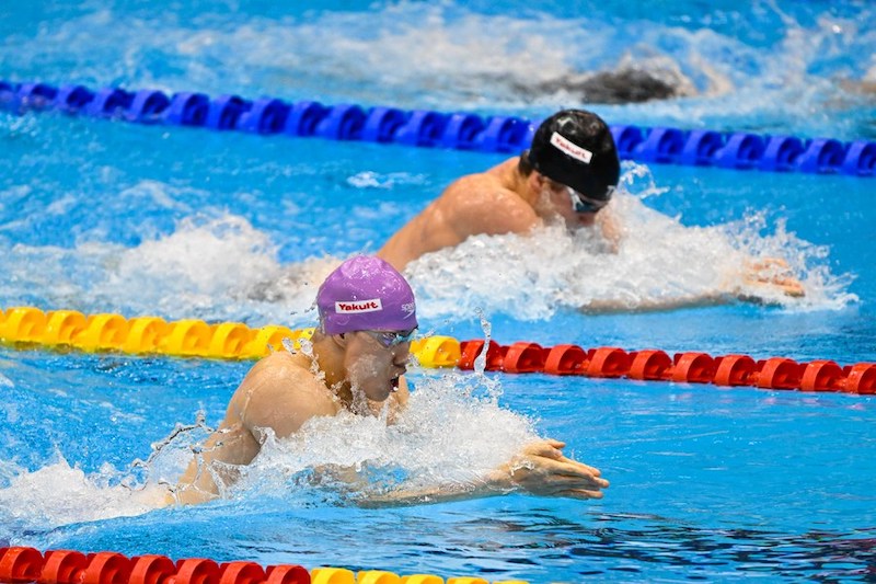 La Chine décroche deux titres mondiaux de natation à Fukuoka et prend la tête du nombre de médailles d'or avec 17 récompenses