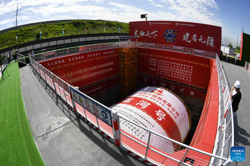 Fin de la percée du plus long tunnel autoroutier à bouclier de Chine