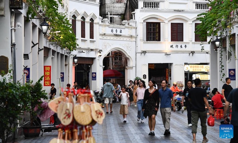 Hainan : le style de construction unique des Qilou de Haikou devient une attraction touristique majeure