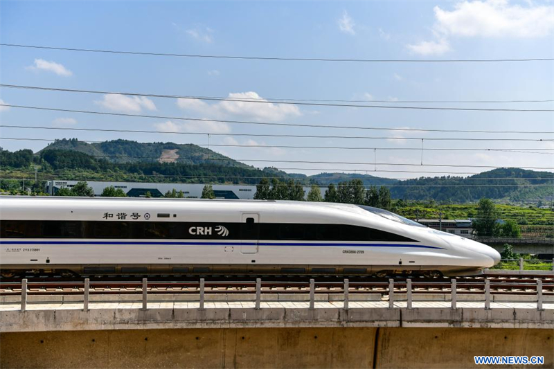 Le réseau ferroviaire à grande vitesse s'étend aux régions karstiques du sud de la Chine