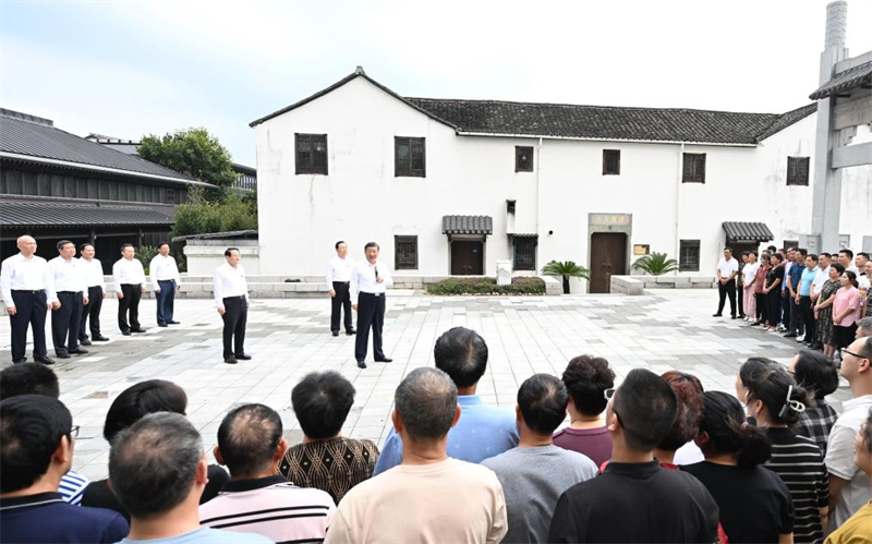 Xi Jinping inspecte Shaoxing dans la province chinoise du Zhejiang