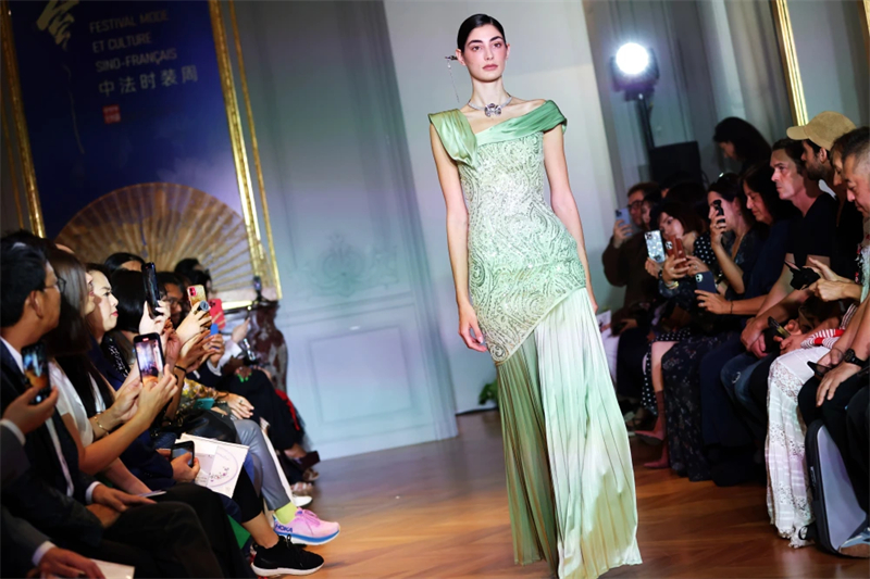 La Fashion Week Chine-France constitue un pont pour les échanges culturels