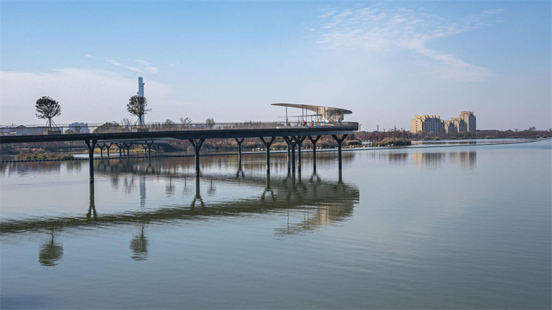 Shanghai : le pont Yuandang à marche ralentie est devenu un site touristique