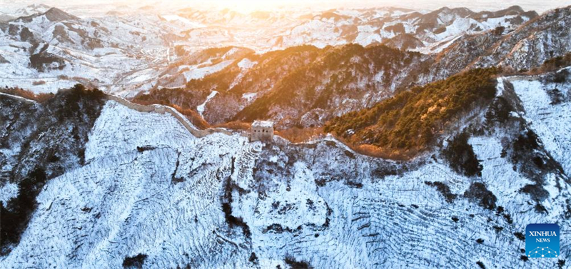 Rendez-vous avec la neige : l'hiver rafraîchit les paysages en Chine