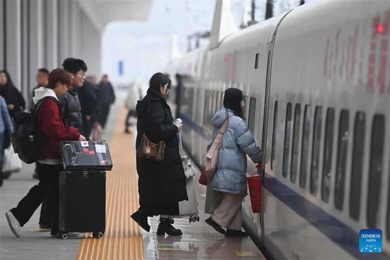 Le premier chemin de fer à grande vitesse de Chine contrôlé par des capitaux privés fête son 2e anniversaire