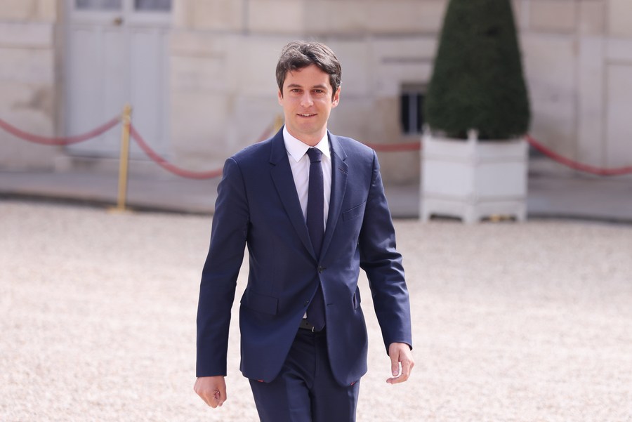 Photo prise le 7 mai 2022 montrant Gabriel Attal à l'Elysée à Paris, en France. (Xinhua/Gao Jing)