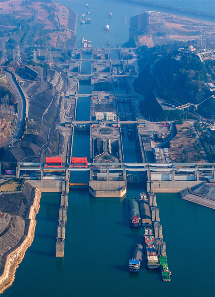 La navigation au barrage des Trois Gorges bat son plein