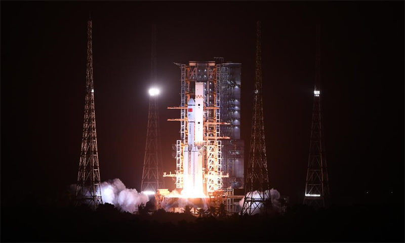La Chine lance un nouveau vaisseau cargo pour envoyer des fournitures à la station spatiale