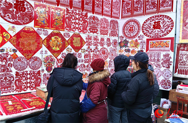 Ouverture d'une foire de vente de produits du Nouvel An chinois à Tianjin