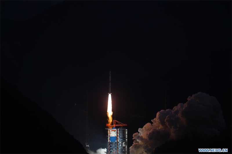 La Chine lance les satellites Geely-02