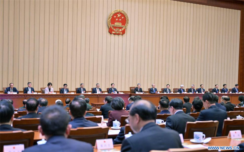 Le présidium élu et l'ordre du jour fixé pour la session législative annuelle de la Chine