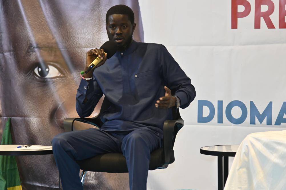 Bassirou Diomaye Faye participe à une conférence de presse à Dakar, au Sénégal, le 15 mars 2024. (Xinhua/Demba Gueye)