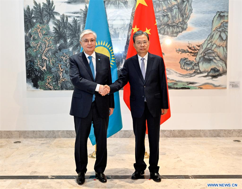 Le plus haut législateur chinois rencontre des invités du Kazakhstan, du Cambodge et de la Russie