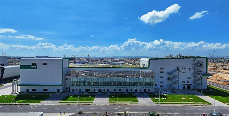 Photo montrant l'usine de polyuréthane thermoplastique du site Verbund de BASF à Zhanjiang, dans la province du Guangdong (sud de la Chine). (Photo du site officiel de BASF Chine)