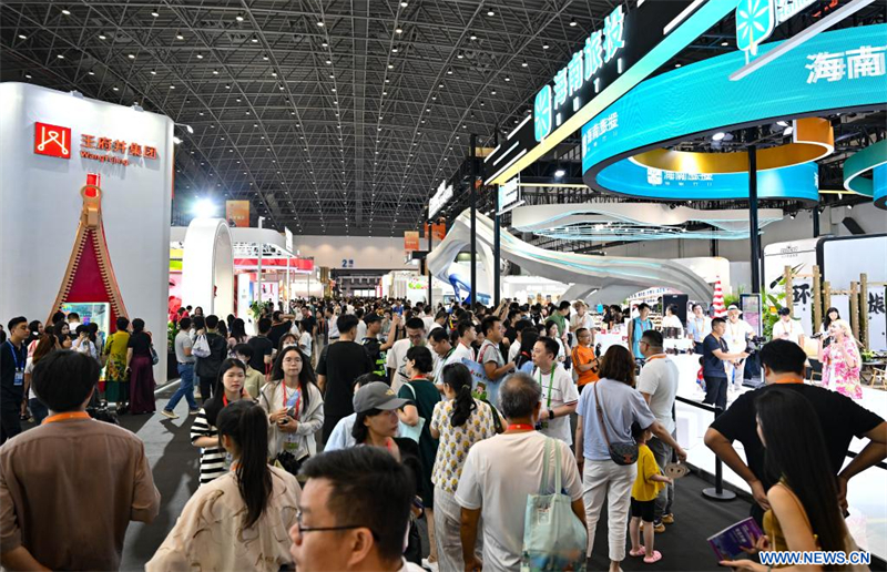 La Chine lance une série d'événements sur la consommation mondiale à l'occasion d'une exposition à Hainan