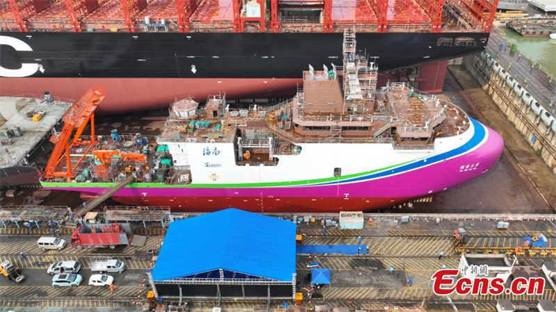 Guangdong : le premier navire multifonctionnel chinois en eaux profondes lancé à Guangzhou